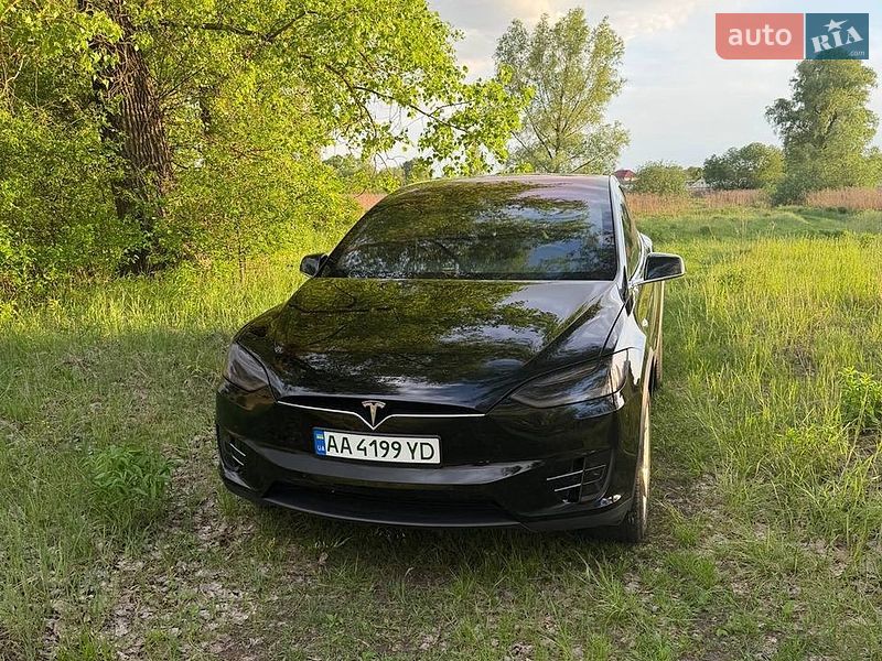 Позашляховик / Кросовер Tesla Model X 2018 в Броварах фото 11 Позашляховик / Кросовер Tesla Model X 2018 в Броварах