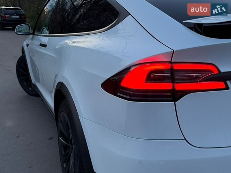 Позашляховик / Кросовер Tesla Model X 2020 в Одесі