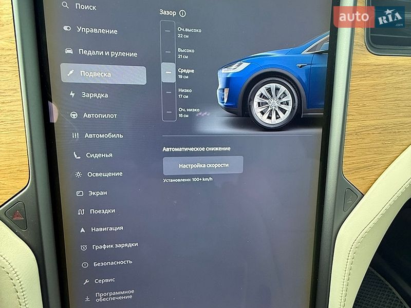 Внедорожник / Кроссовер Tesla Model X 2018 в Киеве