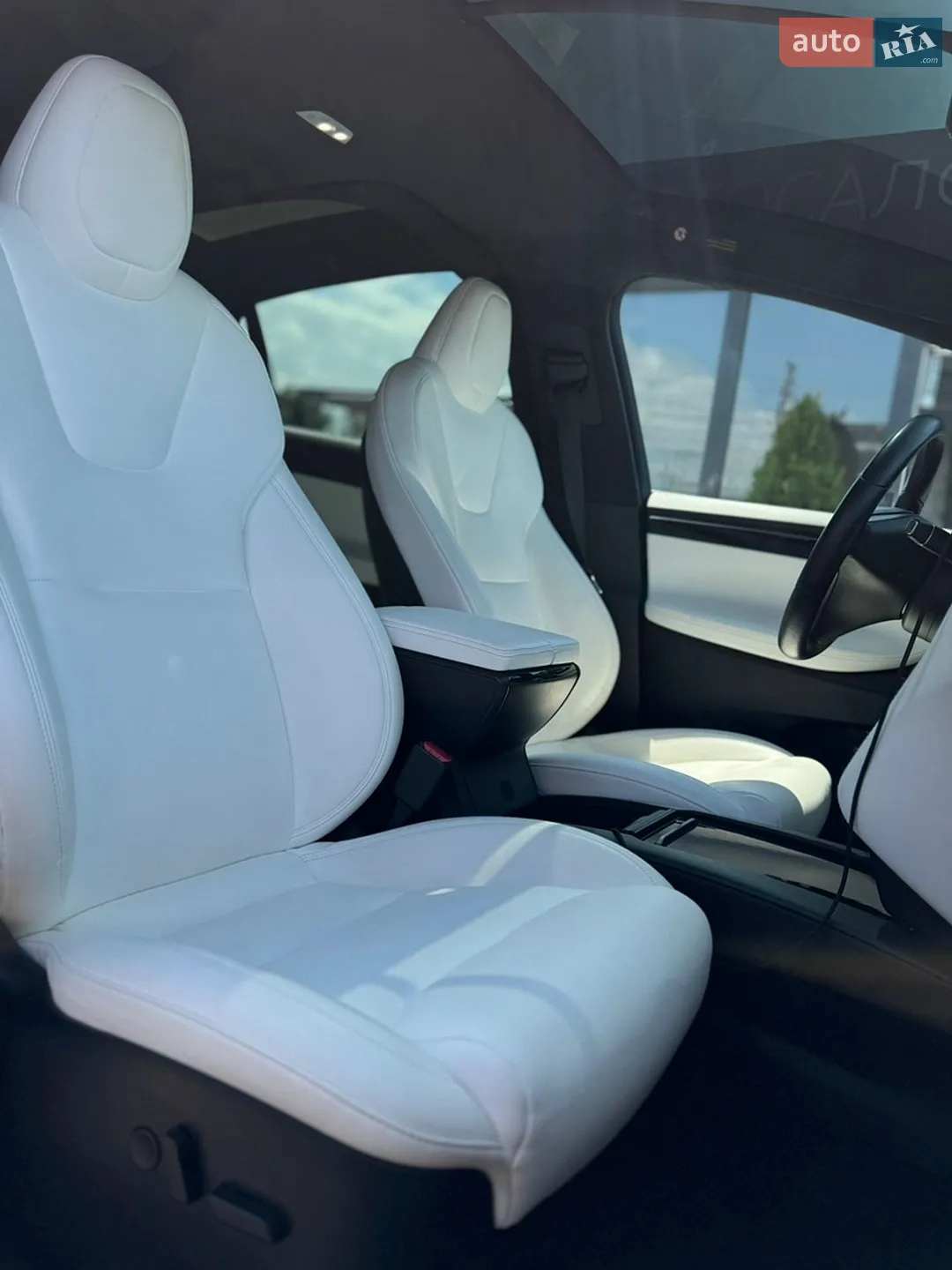 2020 Tesla Model X - мініатюра 25