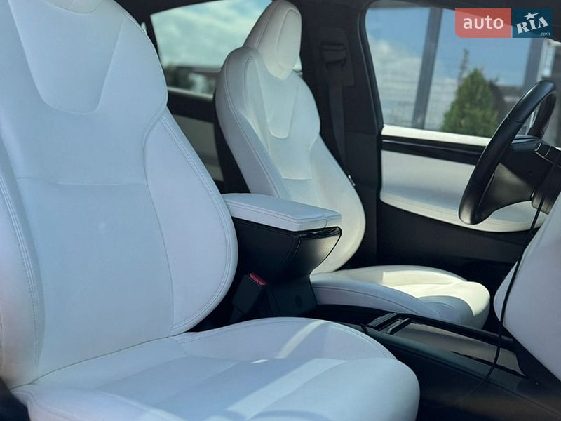 Позашляховик / Кросовер Tesla Model X 2020 в Києві