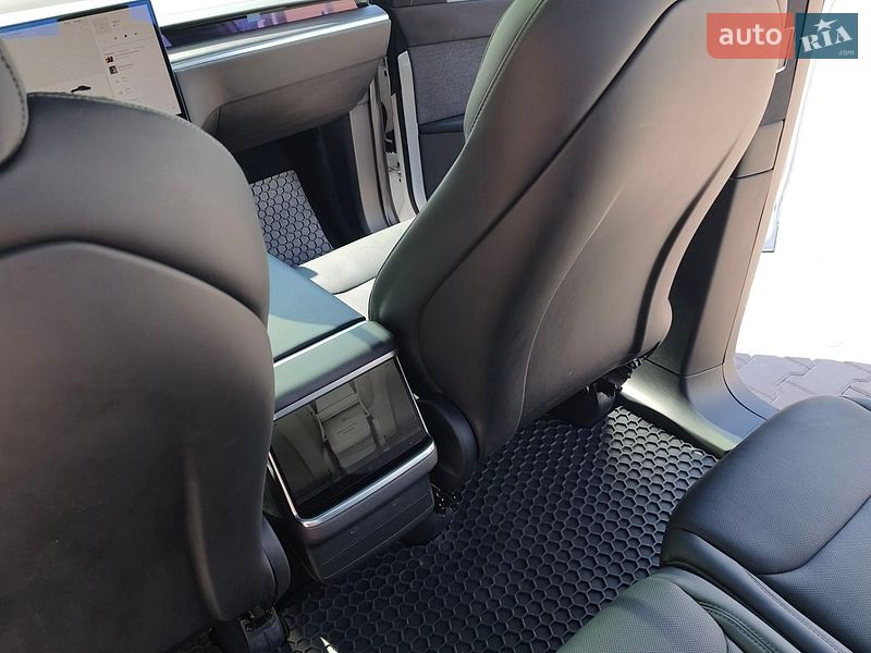 Внедорожник / Кроссовер Tesla Model X 2023 в Киеве