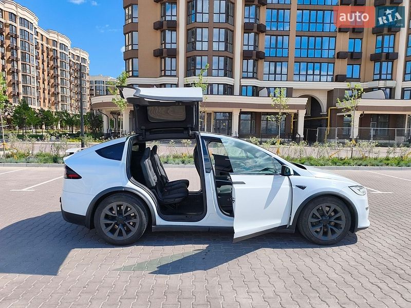 Внедорожник / Кроссовер Tesla Model X 2023 в Киеве