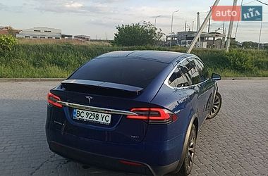 Позашляховик / Кросовер Tesla Model X 2017 в Львові