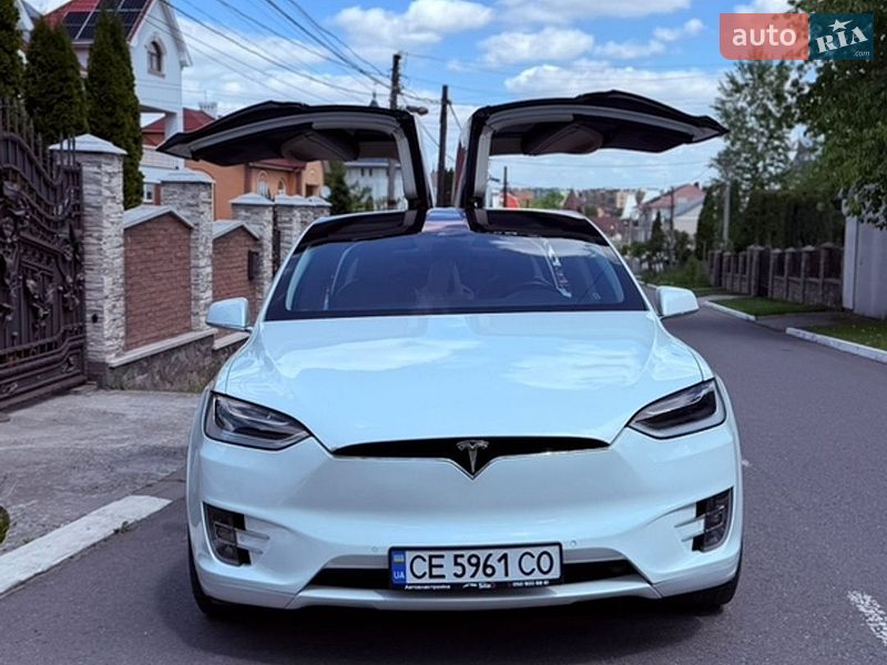 Tesla Model X 2016
