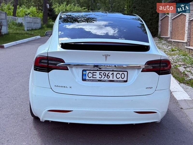 Внедорожник / Кроссовер Tesla Model X 2016 в Черновцах