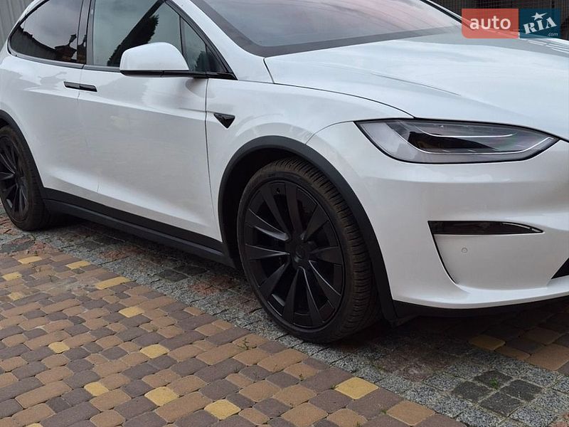 Внедорожник / Кроссовер Tesla Model X 2022 в Киеве