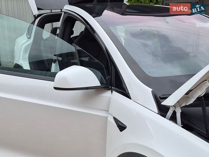 Внедорожник / Кроссовер Tesla Model X 2022 в Киеве