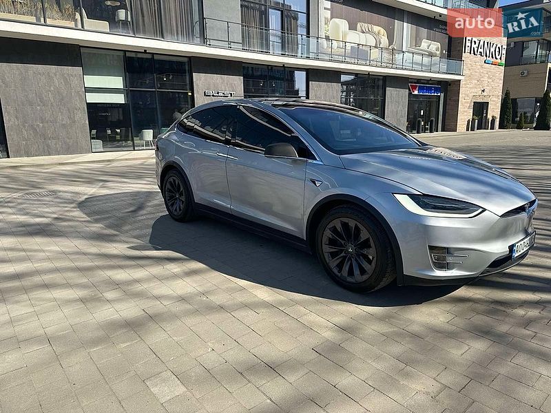Позашляховик / Кросовер Tesla Model X 2018 в Ужгороді фото 2 Позашляховик / Кросовер Tesla Model X 2018 в Ужгороді