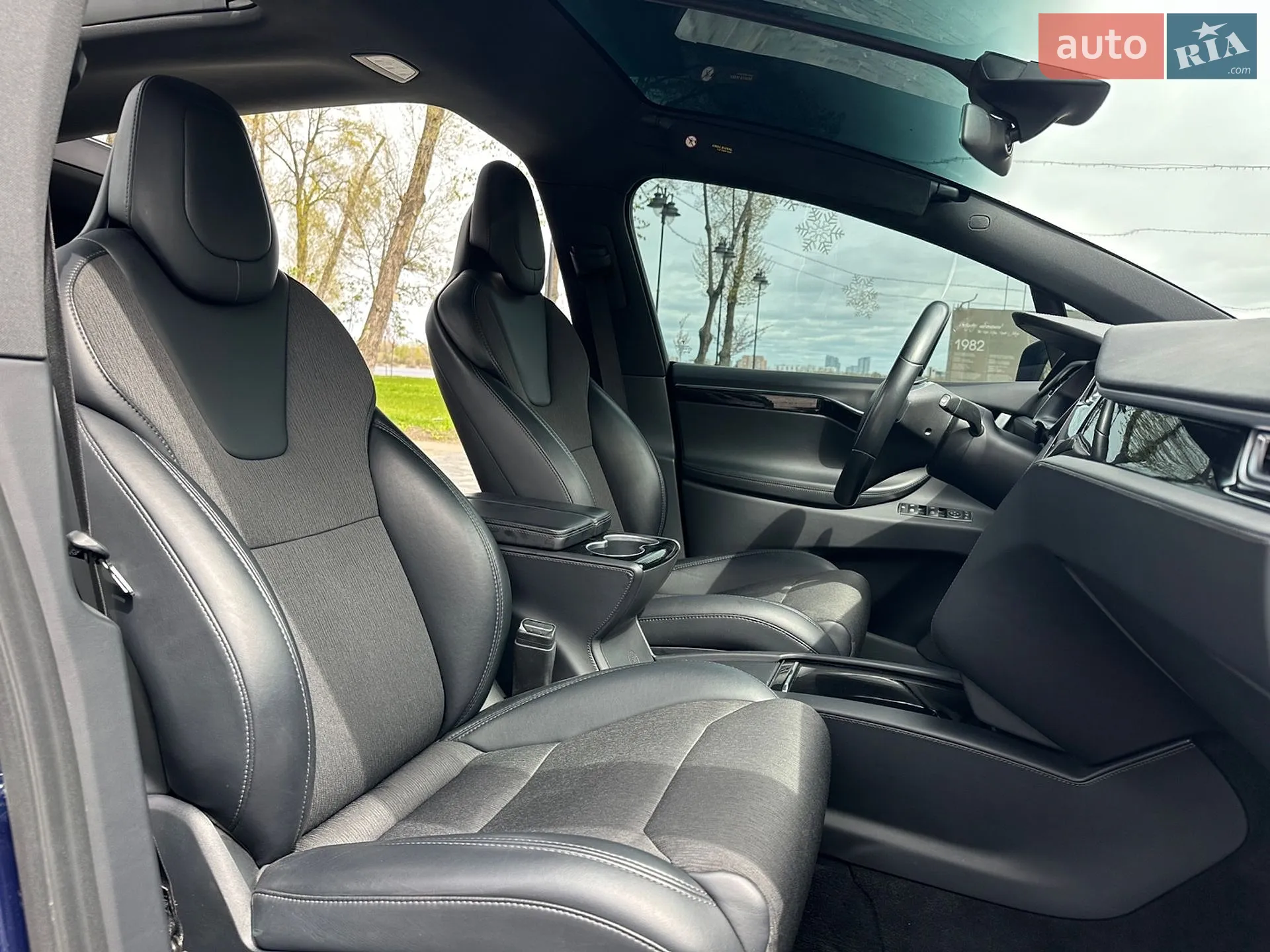 2017 Tesla Model X - мініатюра 42