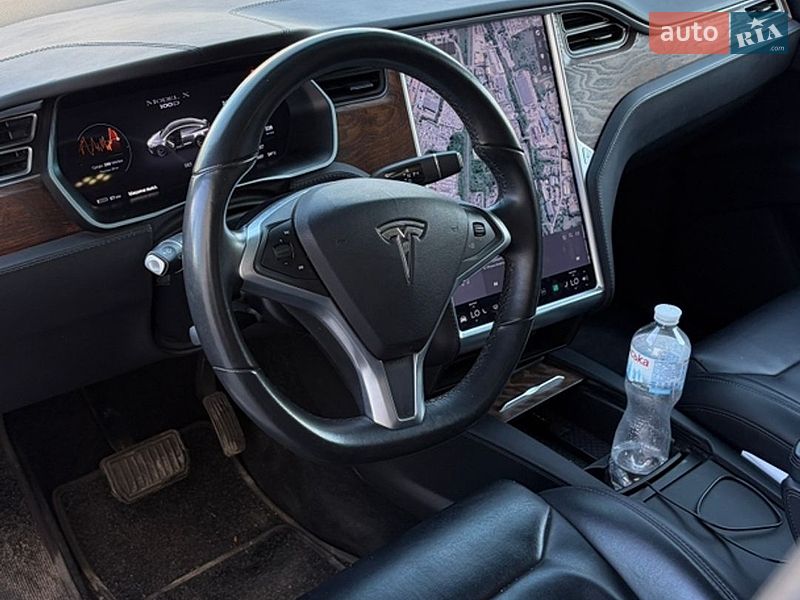 Внедорожник / Кроссовер Tesla Model X 2017 в Тернополе