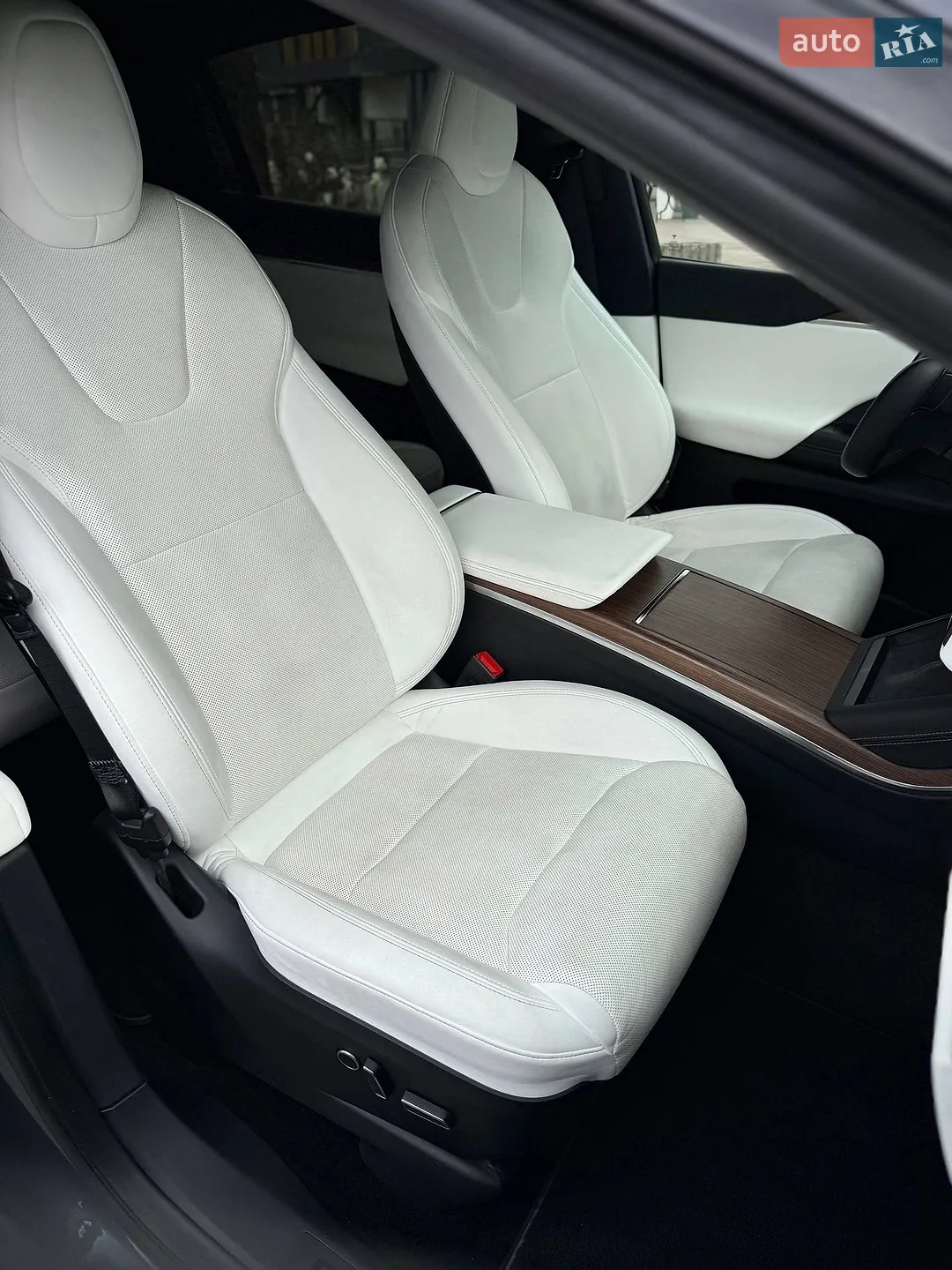 2022 Tesla Model X - мініатюра 22
