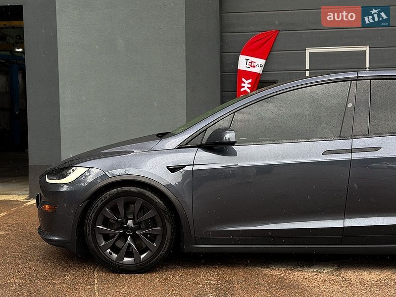 Внедорожник / Кроссовер Tesla Model X 2023 в Киеве