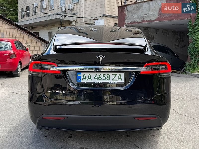 Внедорожник / Кроссовер Tesla Model X 2016 в Киеве