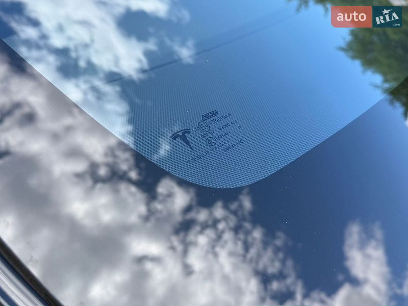Внедорожник / Кроссовер Tesla Model X 2016 в Киеве