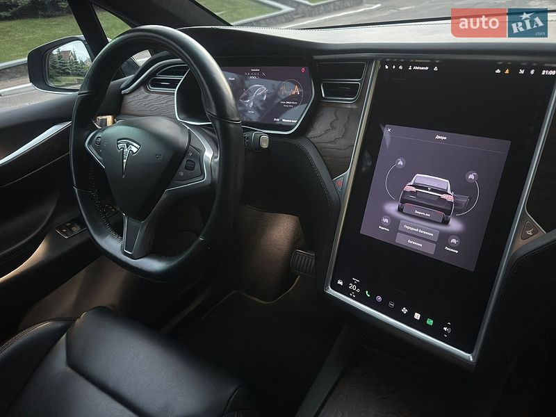 Позашляховик / Кросовер Tesla Model X 2017 в Києві