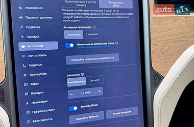 Позашляховик / Кросовер Tesla Model X 2018 в Львові