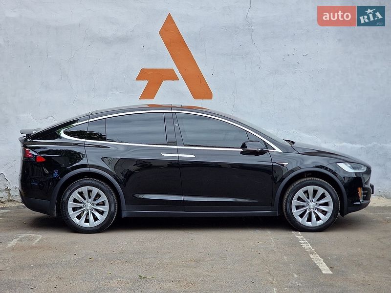 Внедорожник / Кроссовер Tesla Model X 2017 в Одессе