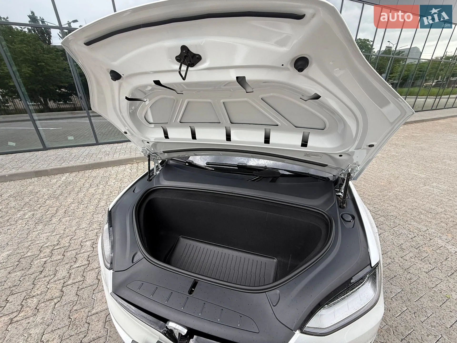 2023 Tesla Model X - мініатюра 39