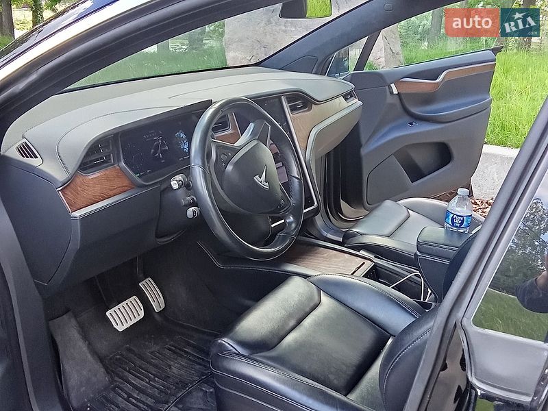 Внедорожник / Кроссовер Tesla Model X 2019 в Киеве фото 6 Внедорожник / Кроссовер Tesla Model X 2019 в Киеве