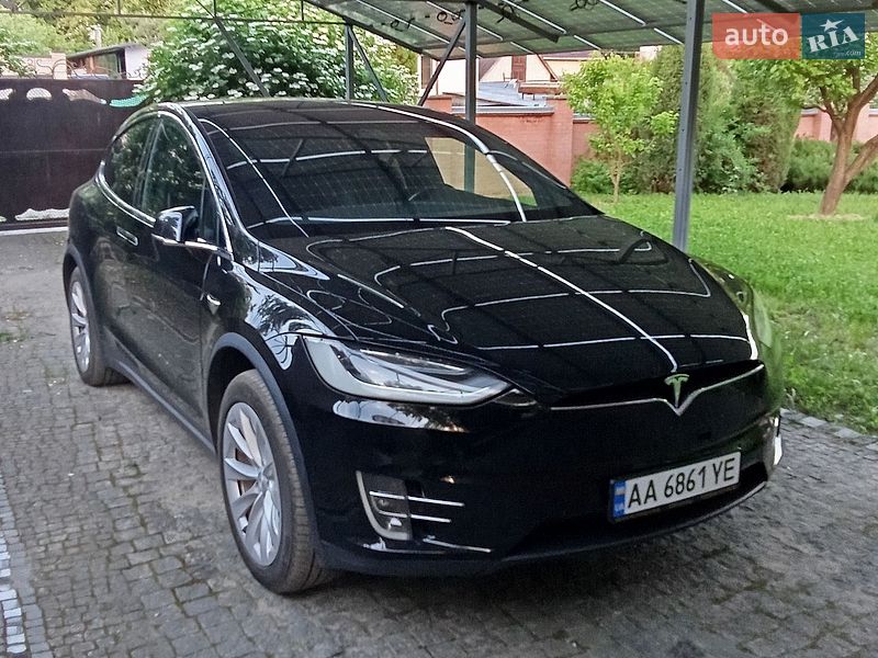 Позашляховик / Кросовер Tesla Model X 2019 в Києві