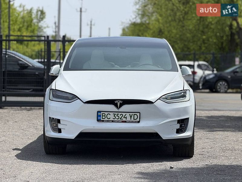 Внедорожник / Кроссовер Tesla Model X 2016 в Львове