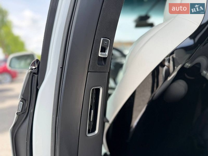 Внедорожник / Кроссовер Tesla Model X 2016 в Львове