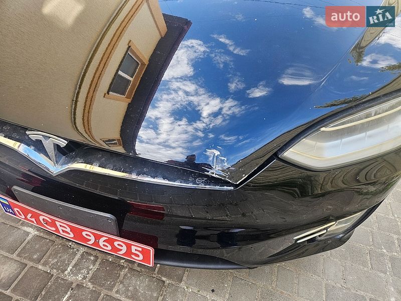 Внедорожник / Кроссовер Tesla Model X 2019 в Львове