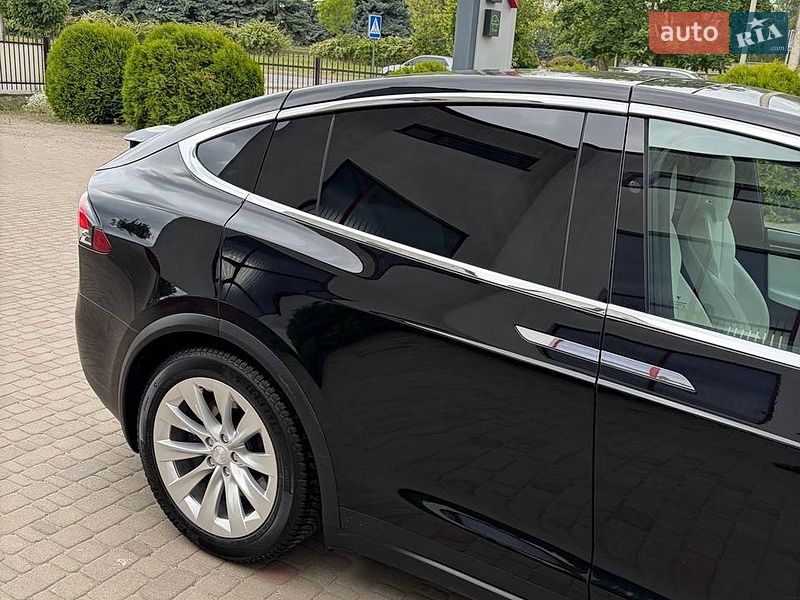 Внедорожник / Кроссовер Tesla Model X 2019 в Луцке фото 10 Внедорожник / Кроссовер Tesla Model X 2019 в Луцке
