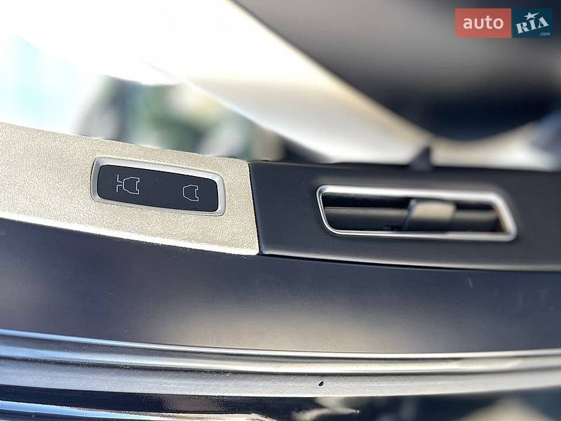 Позашляховик / Кросовер Tesla Model X 2018 в Києві
