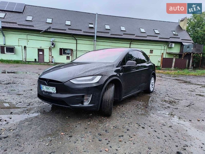 Внедорожник / Кроссовер Tesla Model X 2016 в Львове