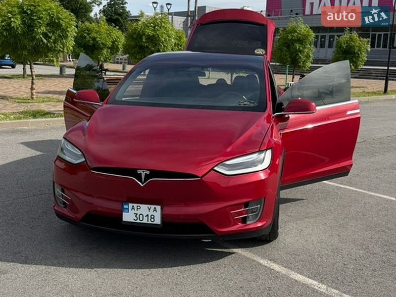 Внедорожник / Кроссовер Tesla Model X 2018 в Запорожье