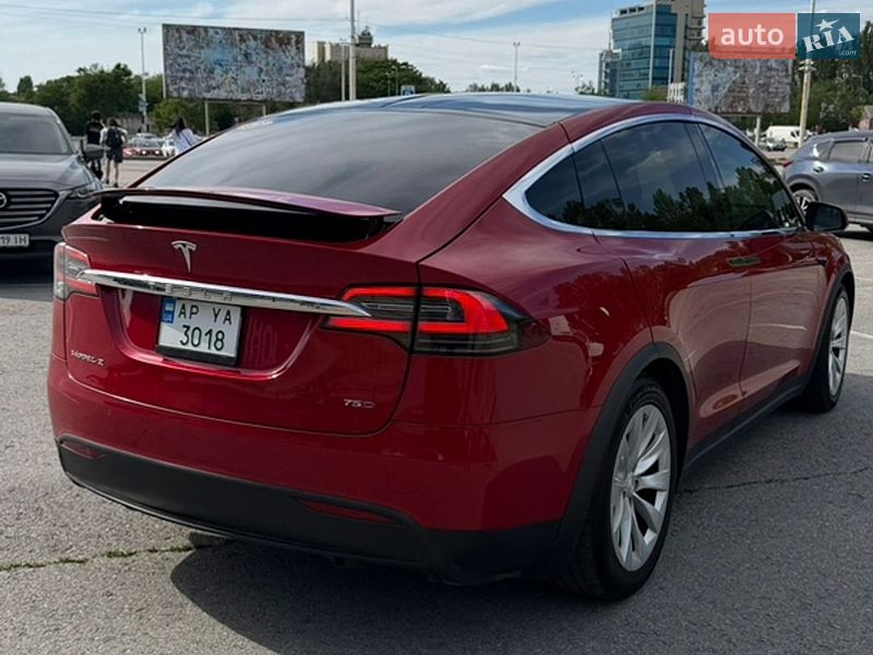 Внедорожник / Кроссовер Tesla Model X 2018 в Запорожье