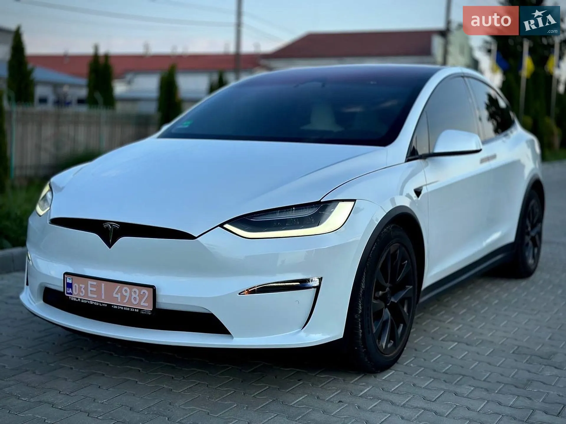 2022 Tesla Model X - мініатюра 2
