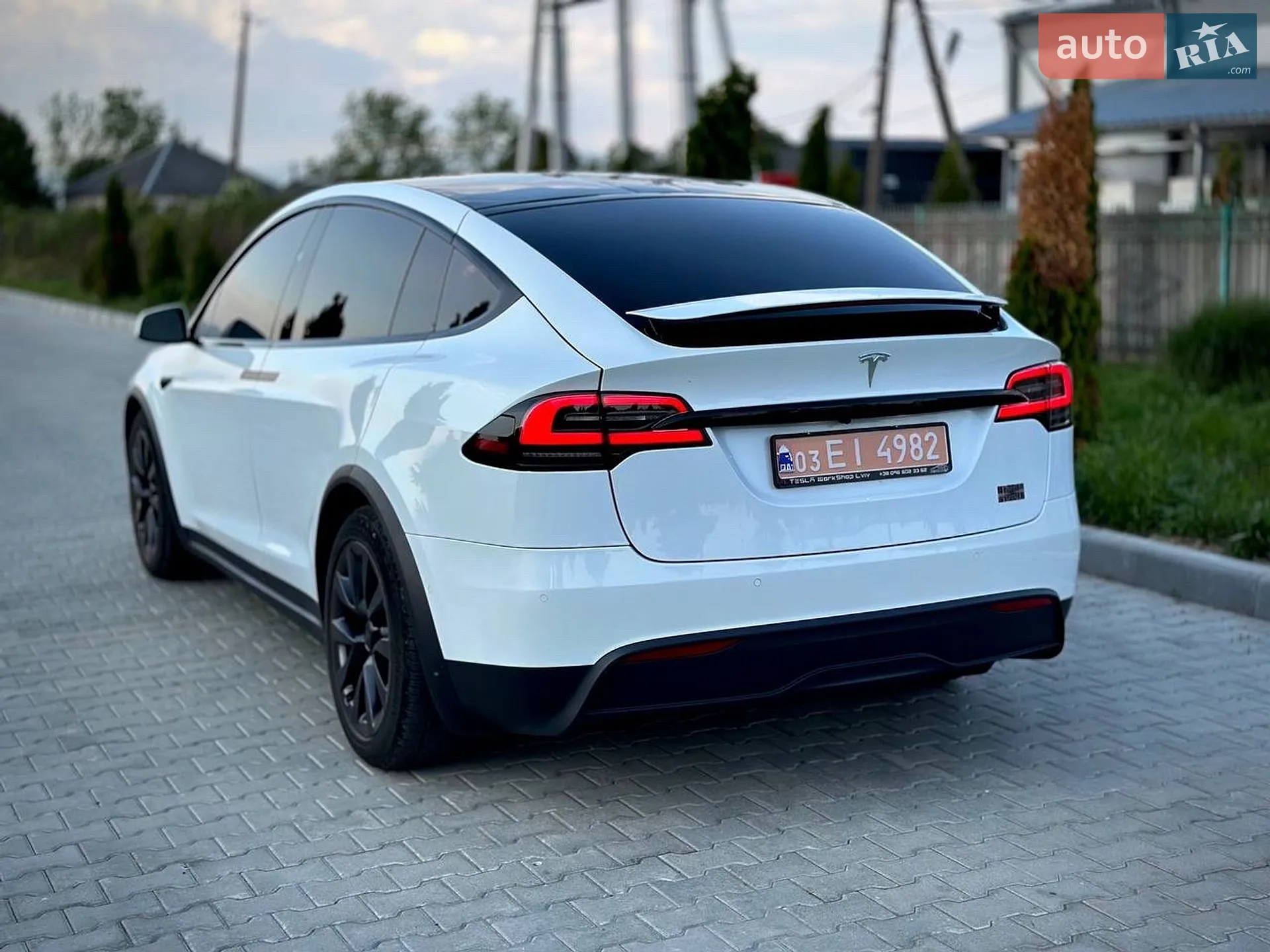2022 Tesla Model X - мініатюра 9