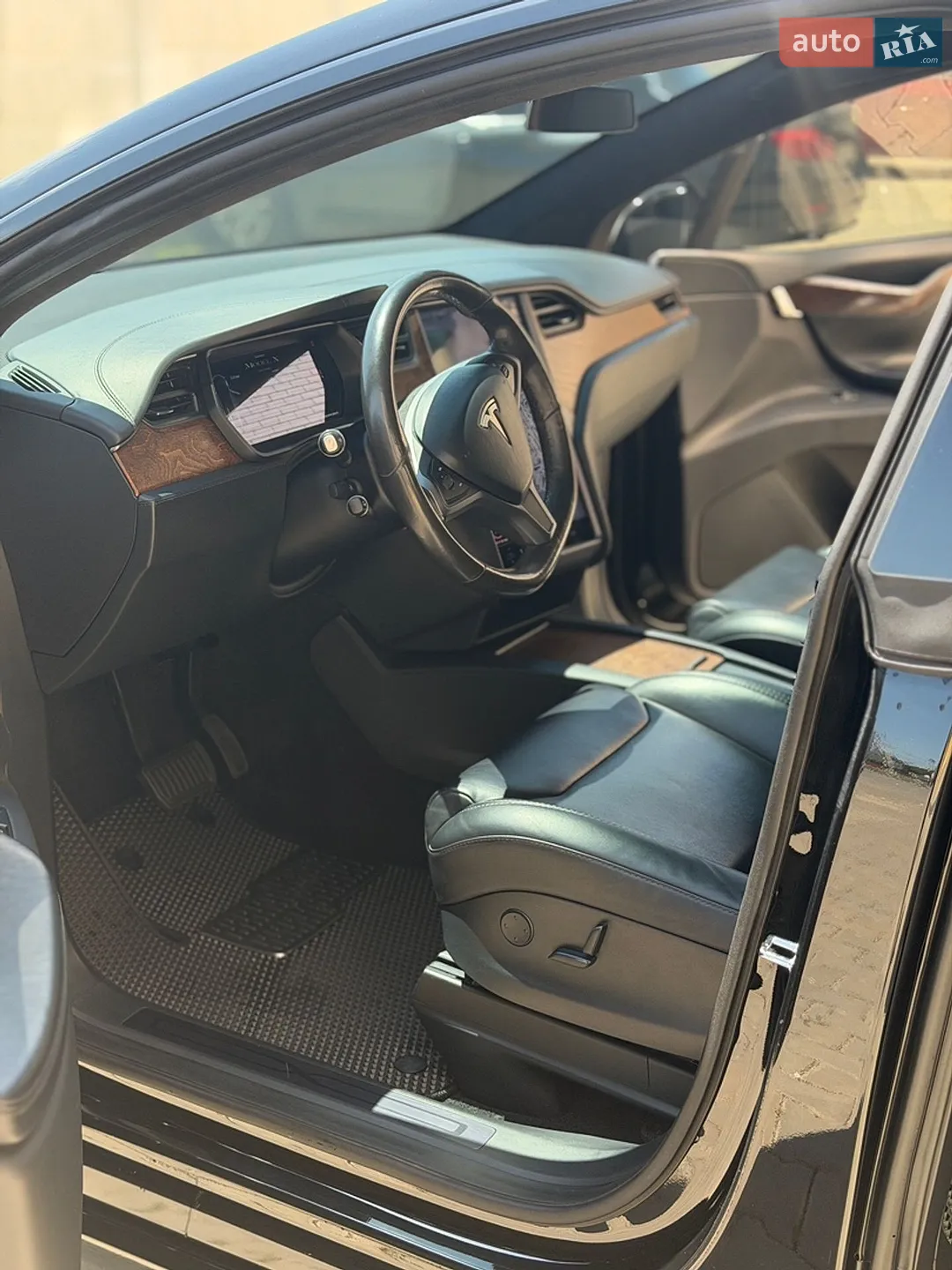 2020 Tesla Model X - мініатюра 10