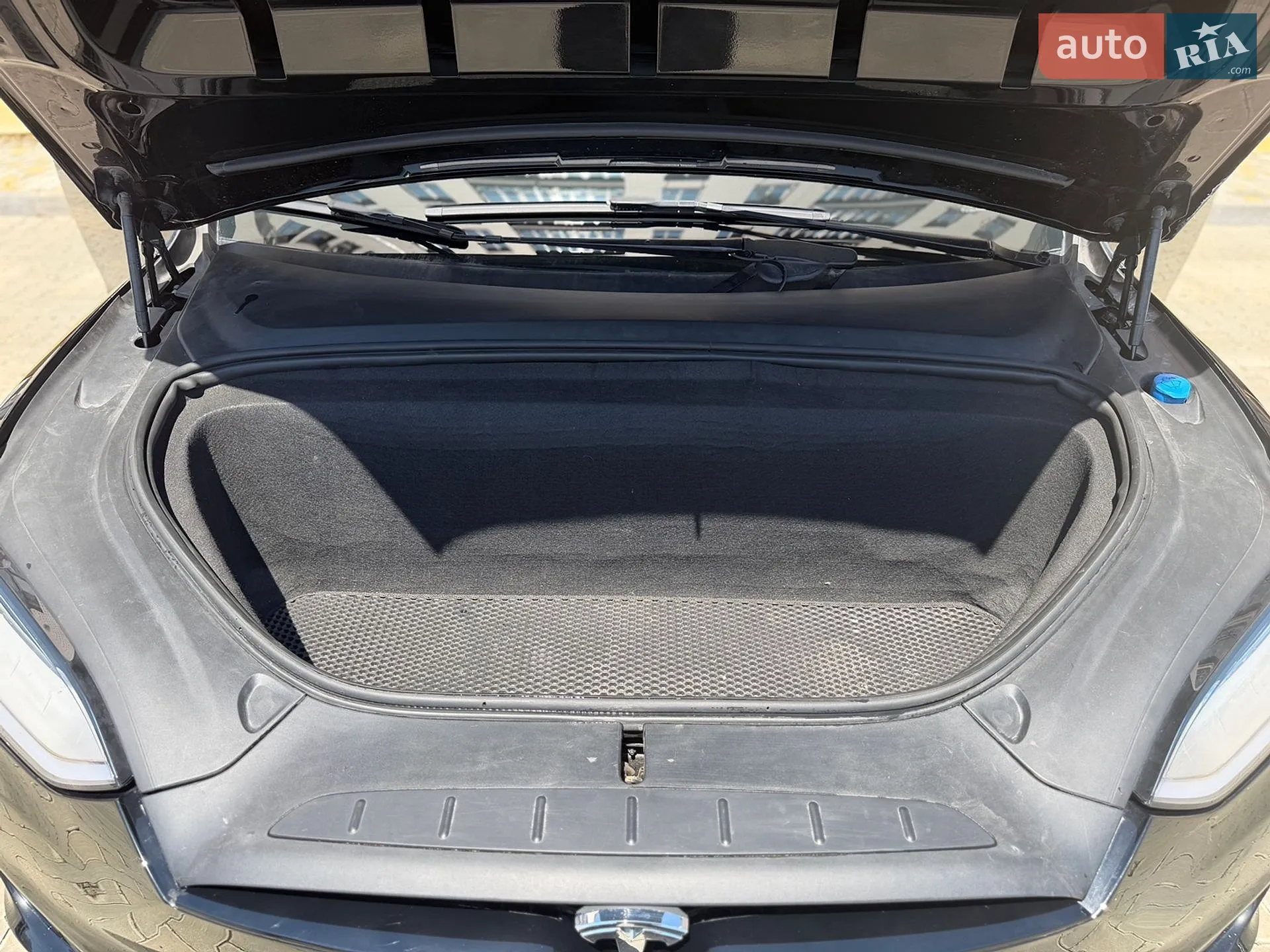 2020 Tesla Model X - мініатюра 23