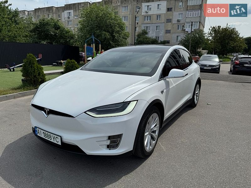Позашляховик / Кросовер Tesla Model X 2018 в Києві