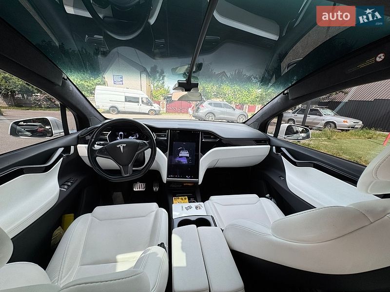 Позашляховик / Кросовер Tesla Model X 2018 в Києві