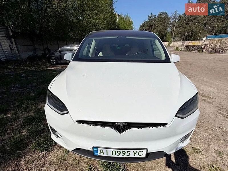 Tesla Model X 2018