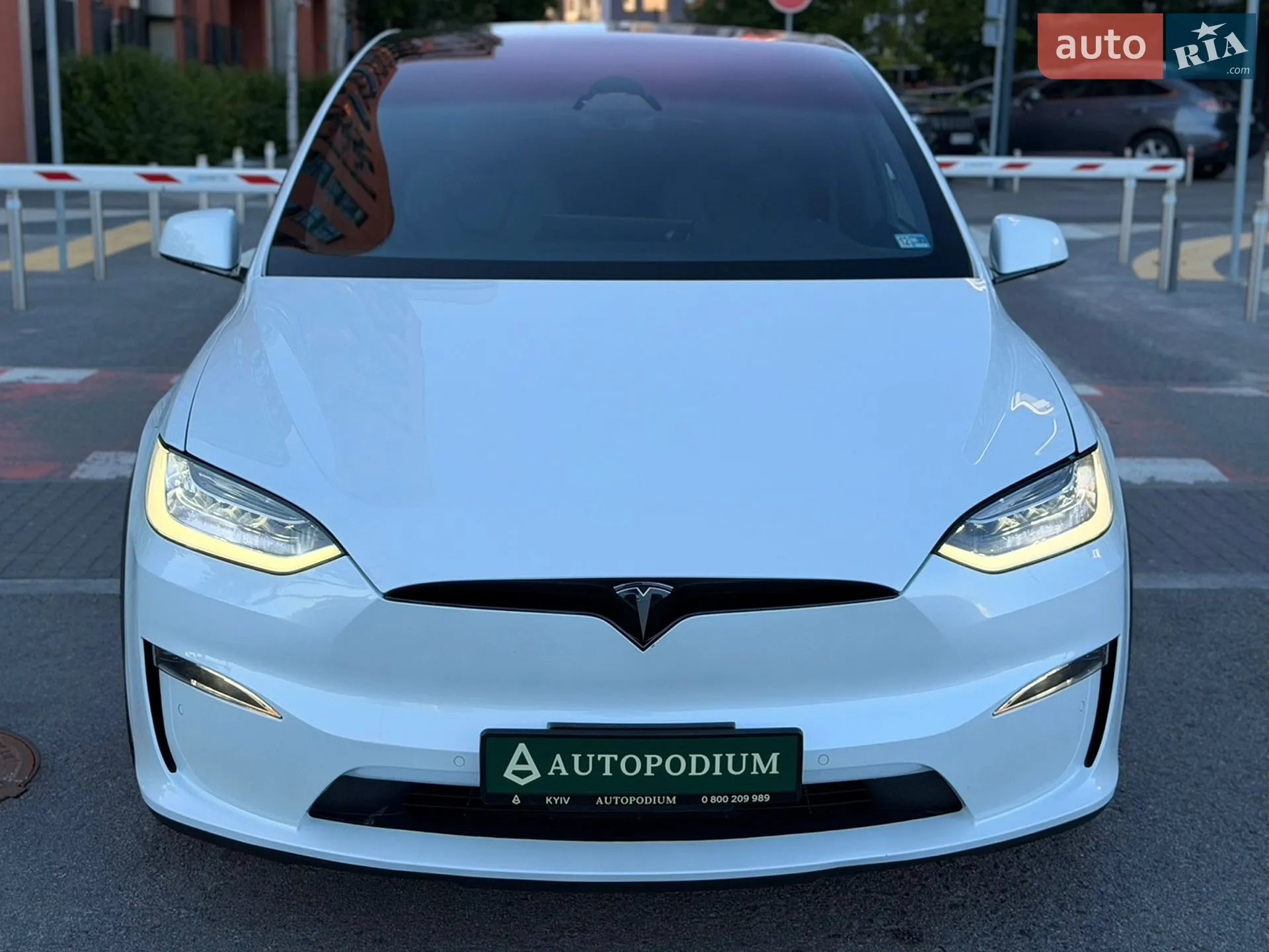 2022 Tesla Model X - мініатюра 3