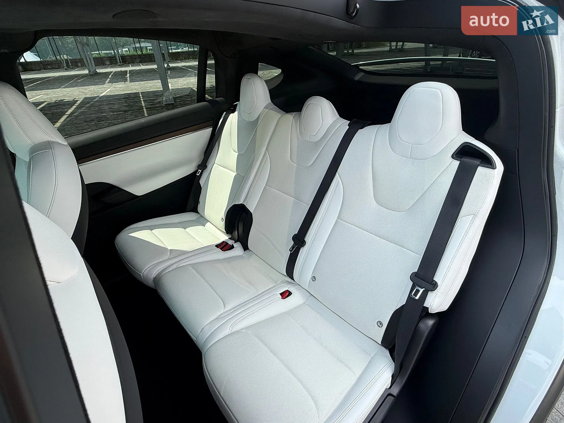 2023 Tesla Model X - мініатюра 36
