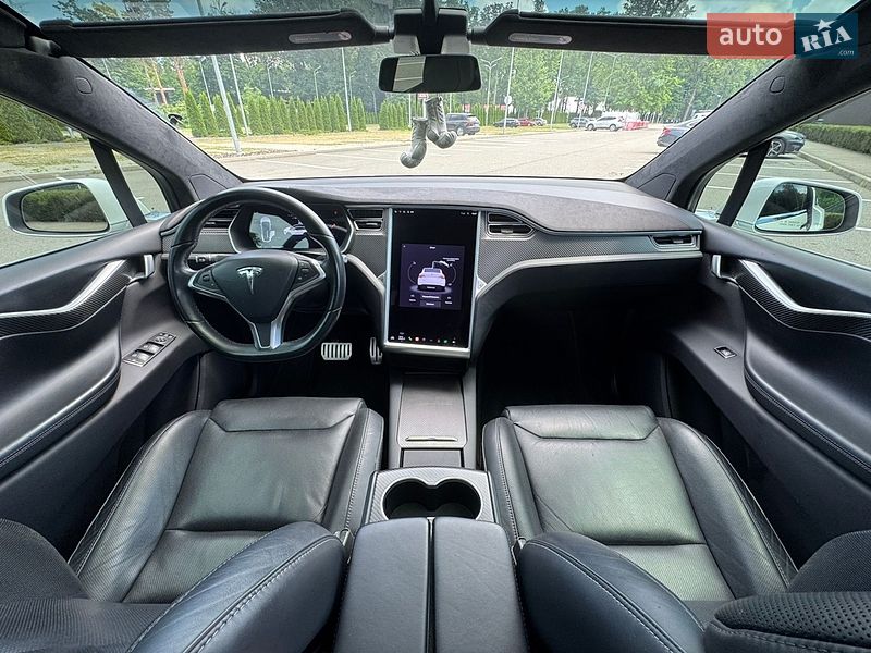 Позашляховик / Кросовер Tesla Model X 2016 в Харкові