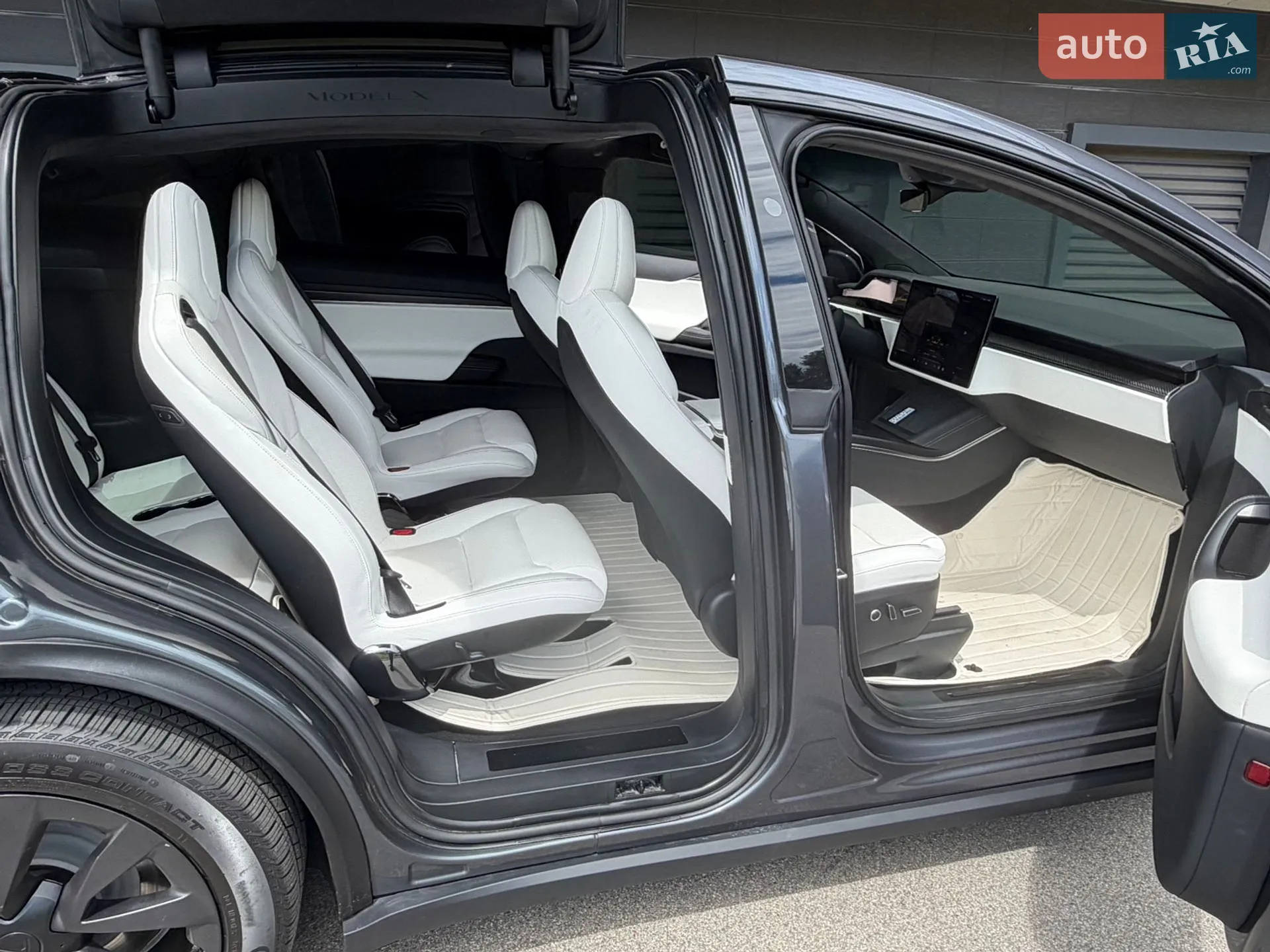 2022 Tesla Model X - мініатюра 8