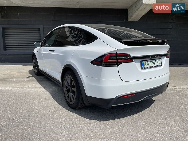 Внедорожник / Кроссовер Tesla Model X 2024 в Киеве