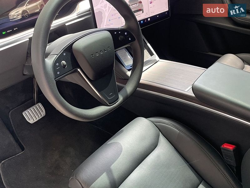 Внедорожник / Кроссовер Tesla Model X 2024 в Киеве