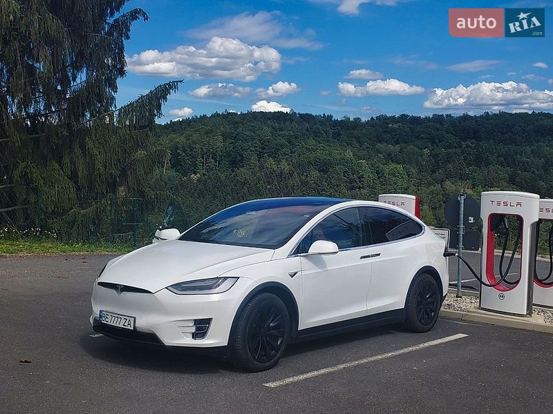 Позашляховик / Кросовер Tesla Model X 2019 в Миколаєві