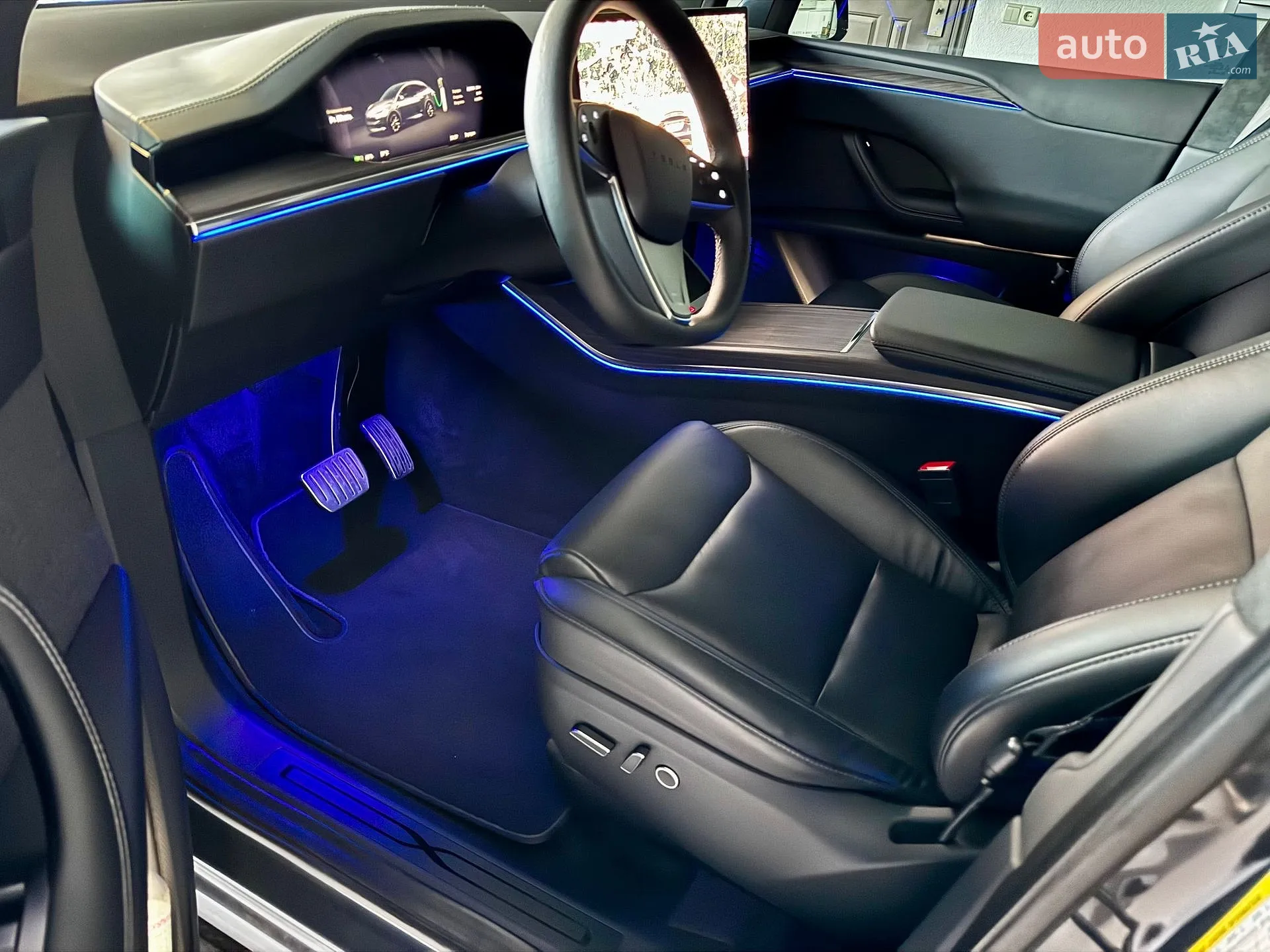 2023 Tesla Model X - мініатюра 15