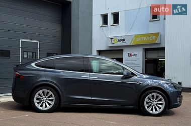 Внедорожник / Кроссовер Tesla Model X 2018 в Киеве
