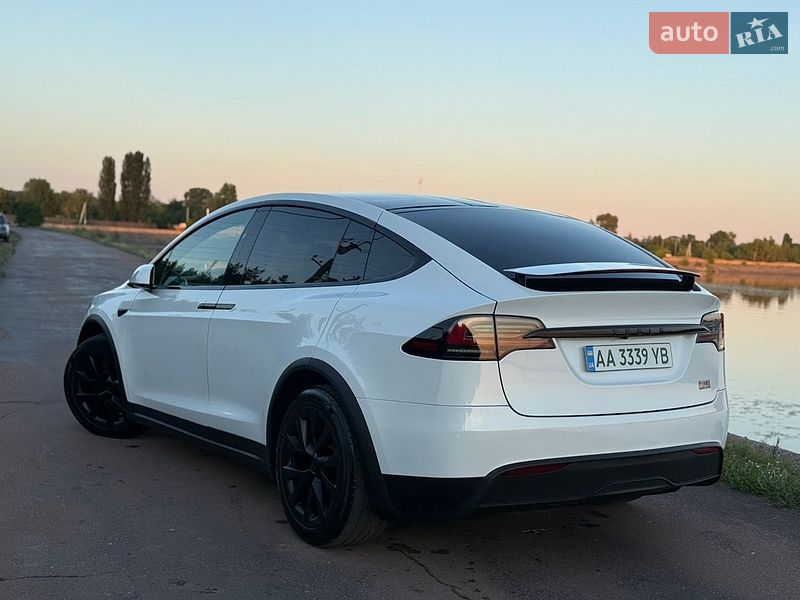Внедорожник / Кроссовер Tesla Model X 2022 в Киеве
